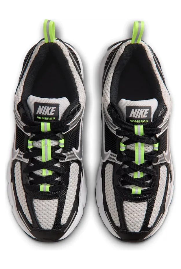 nike-vomero IQ0312-010