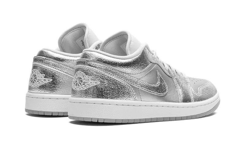 Air Jordan 1 Low SE “Metallic Silver” (FN5030-001)