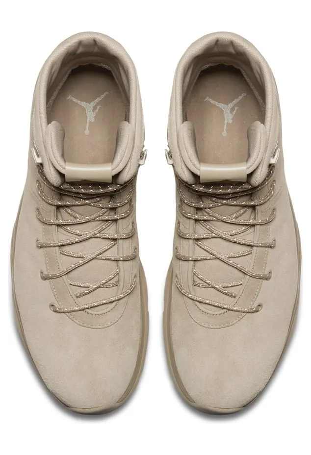jordan-future-boot 878222-205