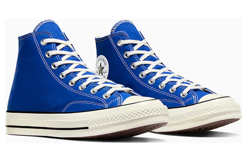 converse-chuck-taylor-all-star A06529C