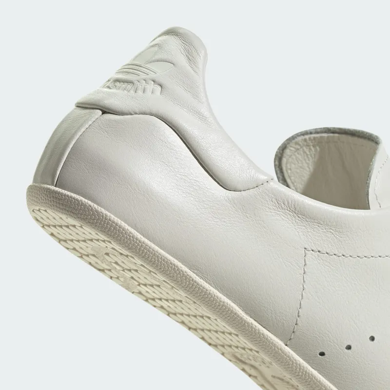 adidas-stan-smith JR5700