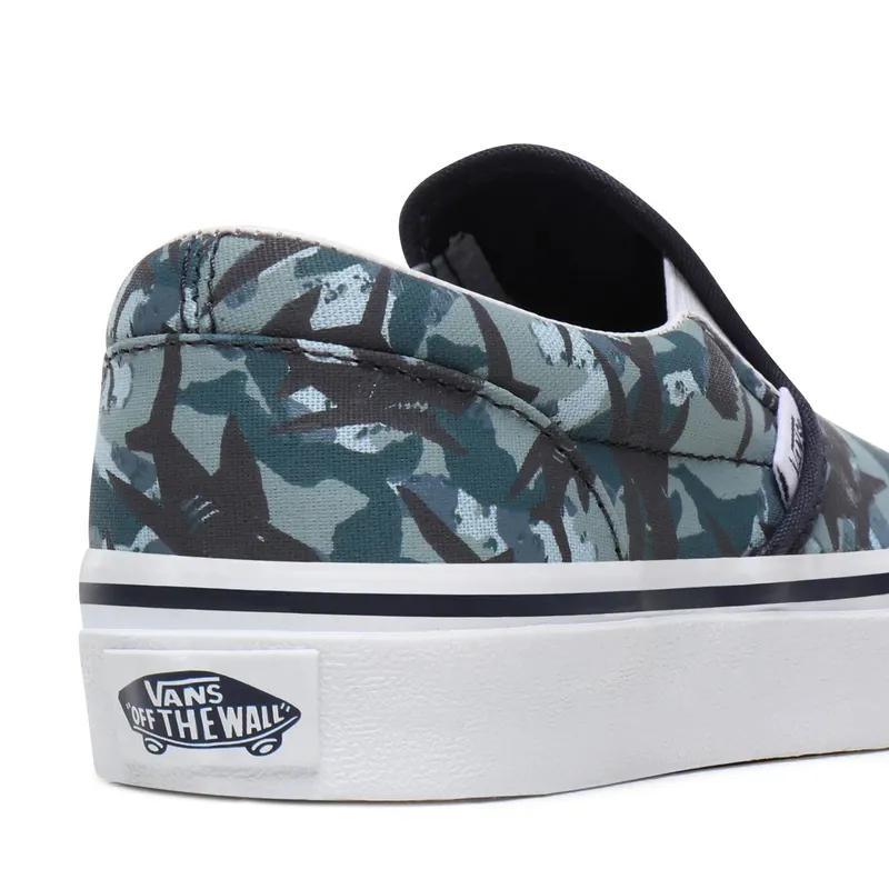 VANS Animal Camo Classic Slip-on Kids’ Shoes (Blue)