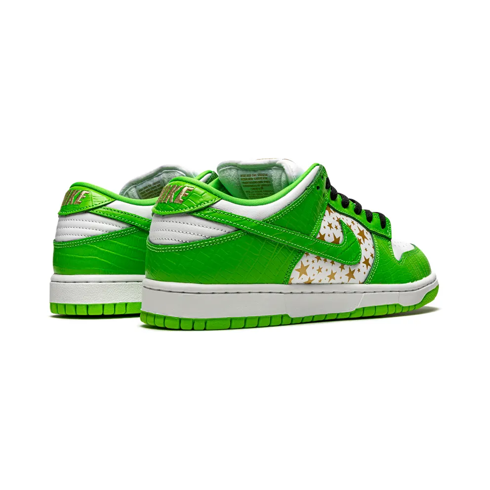 Nike SB Dunk Low “Supreme – Stars – Mean Green” (DH3228-101)