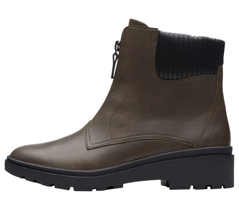 Clarks Calla Zip “Dark Olive” (26167345)