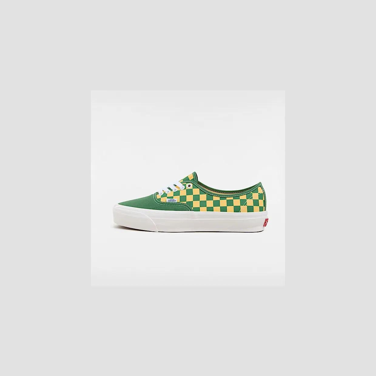 vans-checkerboard VN000EBNBR1