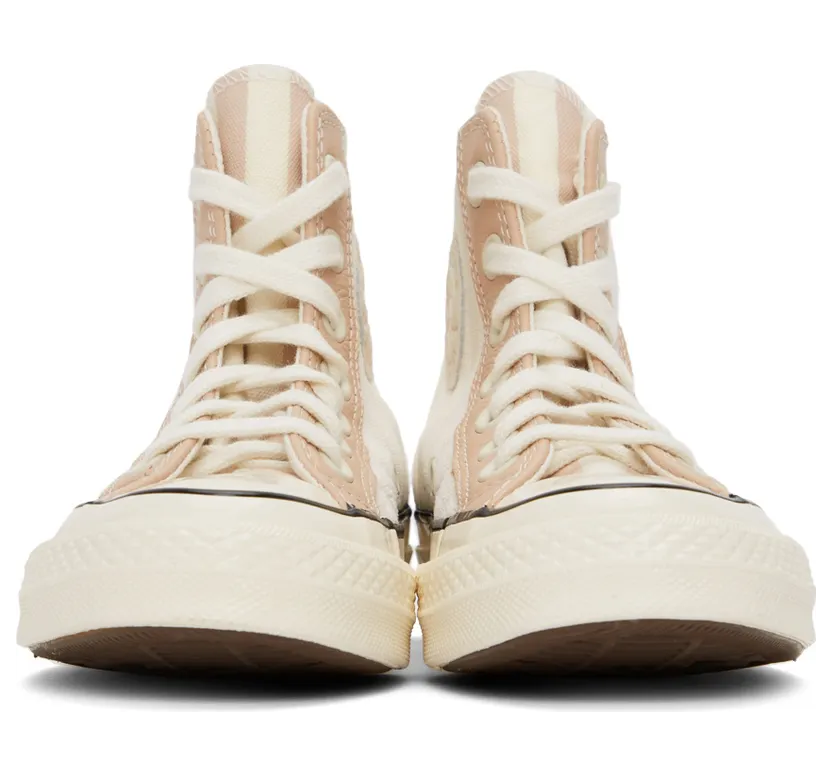 converse-chuck-taylor-all-star 572701C