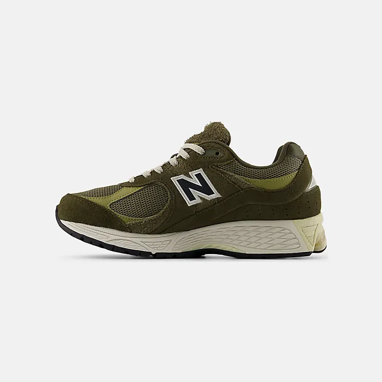 new-balance-2002r M2002RZD