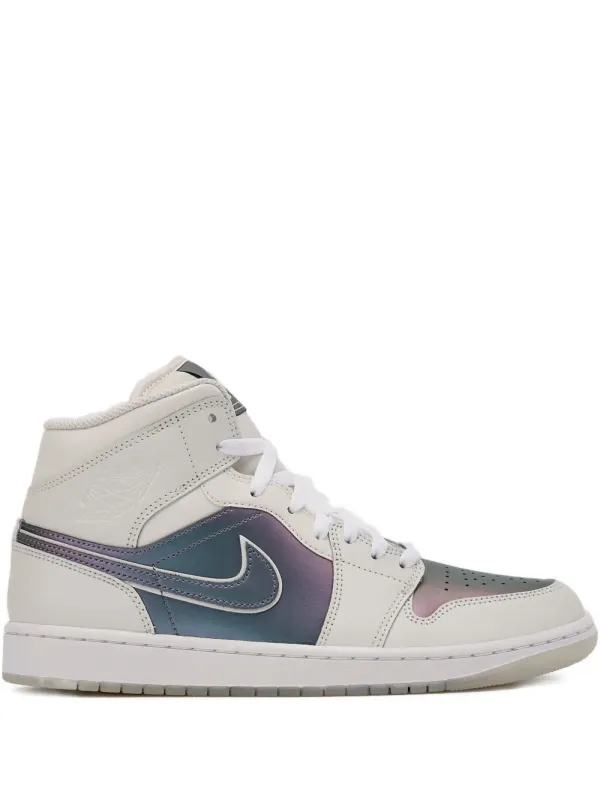 Jordan Iridescent mid-top – White (IH4107)