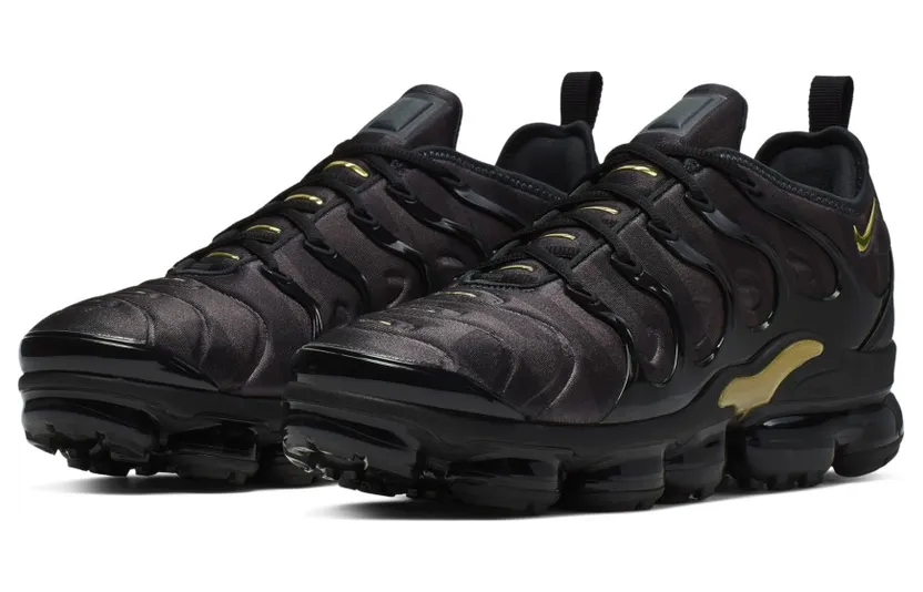 Nike Air VaporMax Plus Black Anthracite Metallic Gold