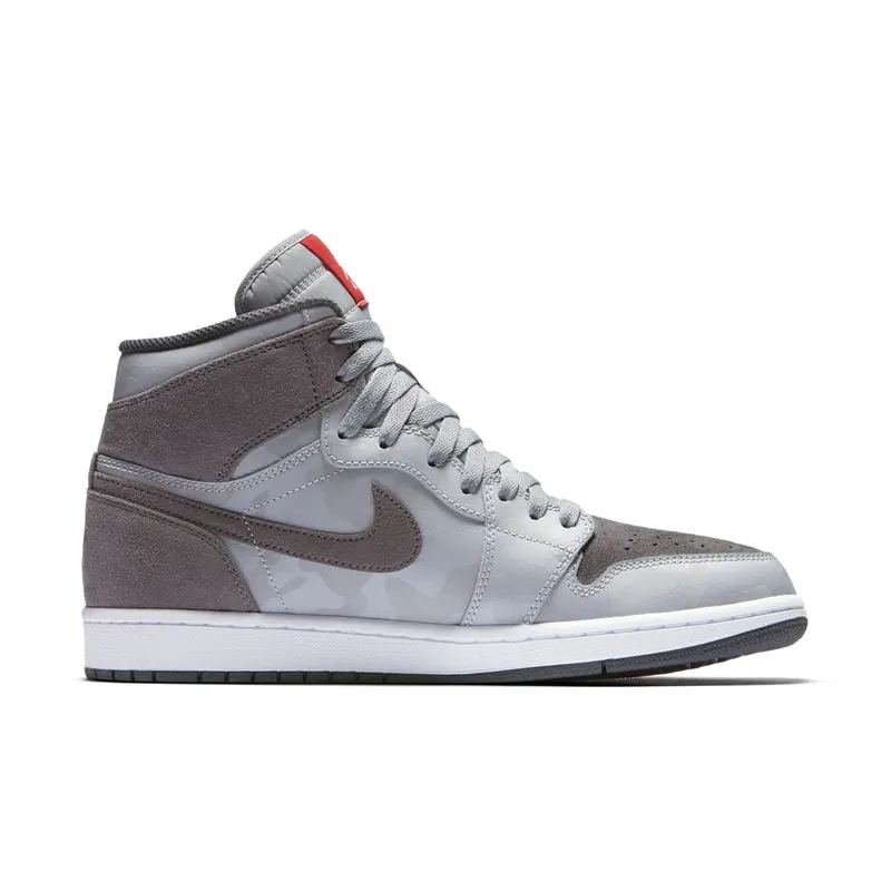 Jordan 1 Retro High Camo 3M Wolf Grey Wolf Grey/Dark Grey-White-University Red (AA3993-027)