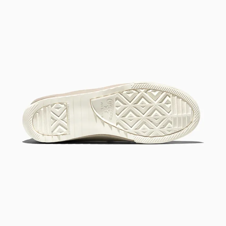 converse-sneaker A16122C