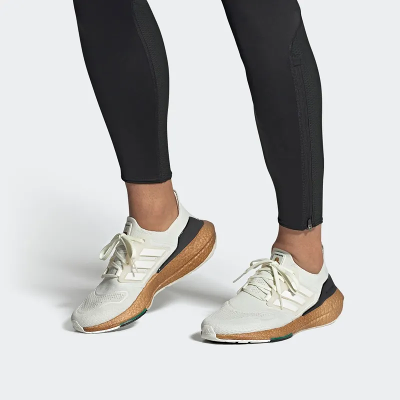 adidas Ultraboost 22 Made with Nature White Tint / Zero Metalic / Core Black (HP9183)