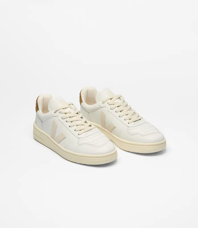 Veja V-82 II LEATHER White