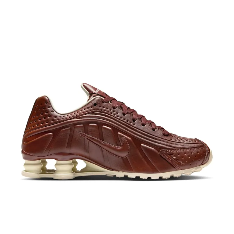 Nike Shox R4 “Dark Pony” (IM6690-220)