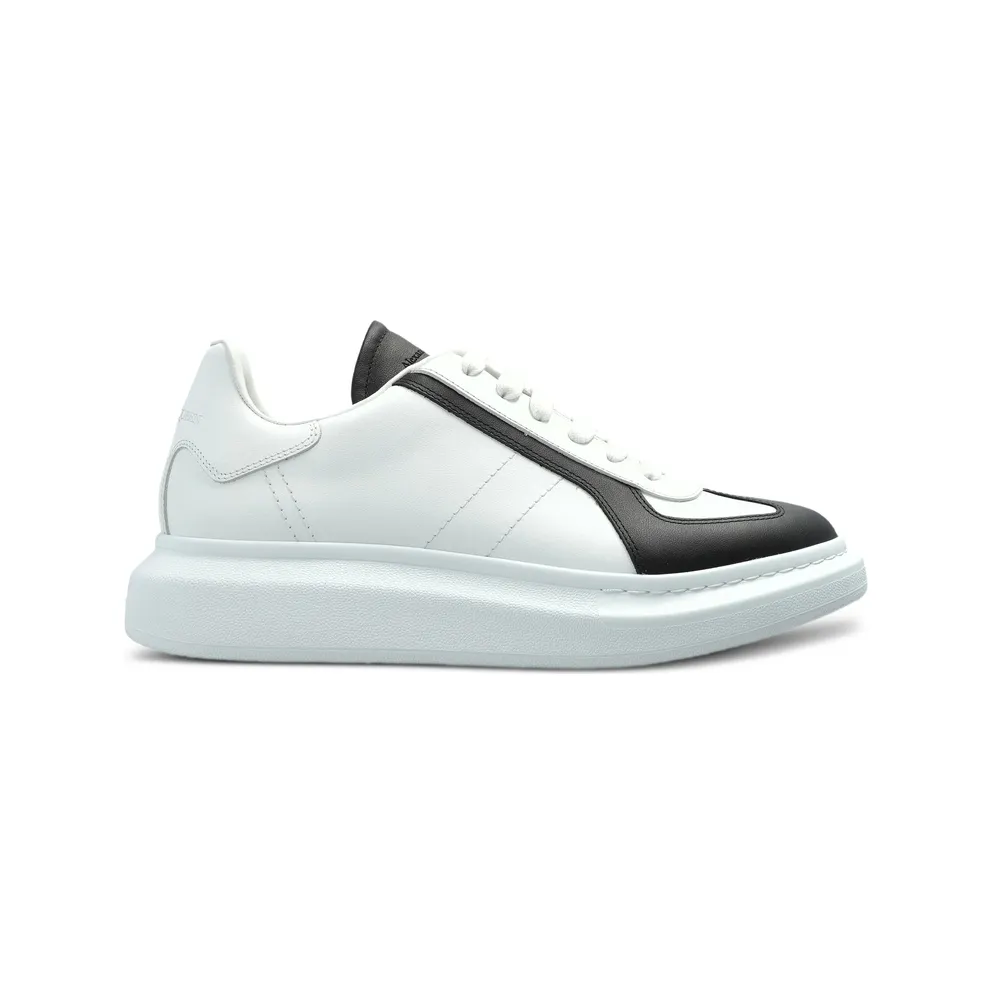 Alexander Mcqueen Oversized Lace-up Low-top “White/Black” (807882 WIAIK 9061)
