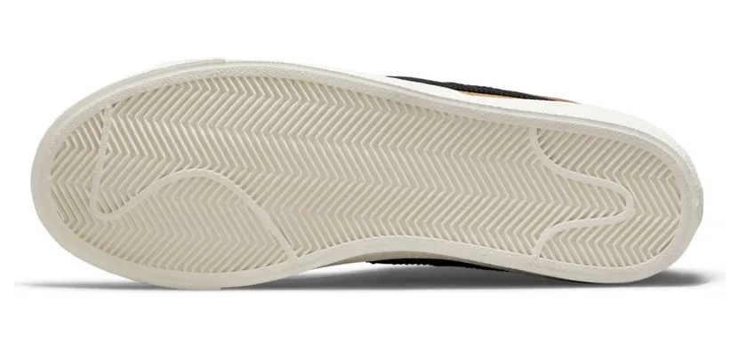 nike-blazer DO6683-200