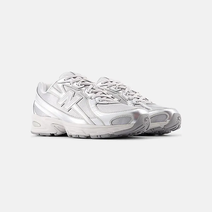 new-balance-740 U7405I7