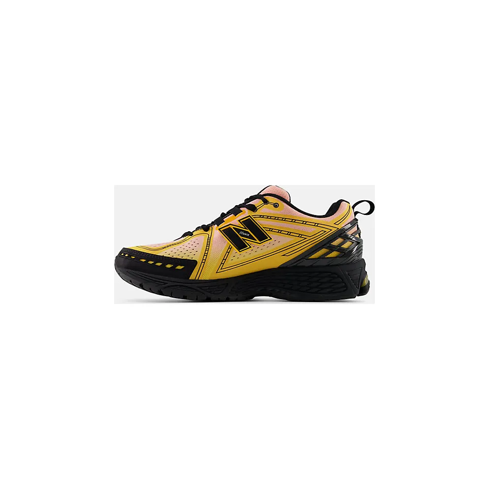 New Balance 1906E “Amber Haze Black” (U1906596)