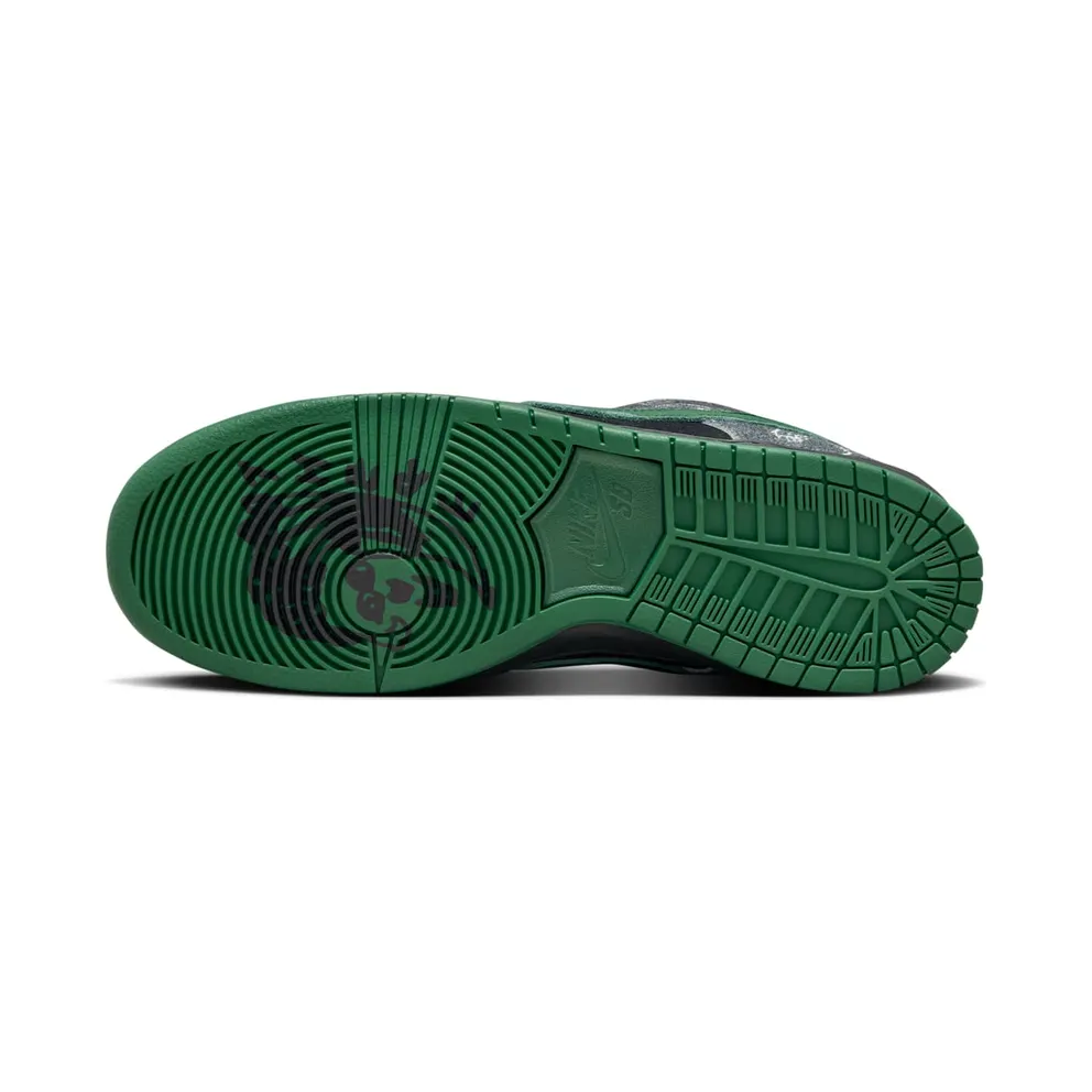 Nike SB Dunk Low “There Skateboards” (HF7743-001)
