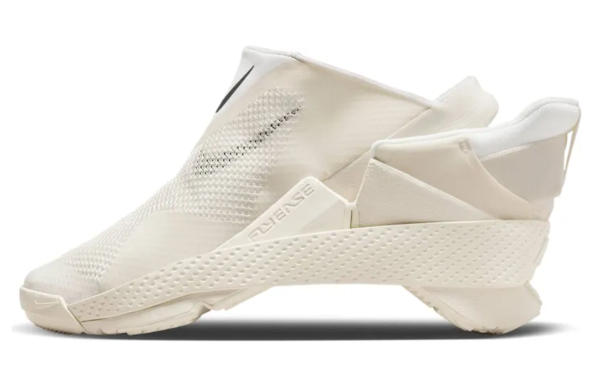 Nike Go Flyease “Pale Ivory” (DR5540-105)