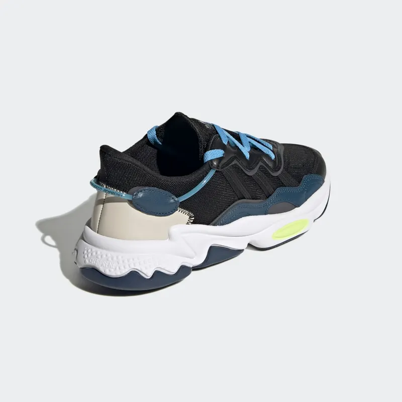 adidas OZWEEGO Core Black / Crew Navy / Frozen Yellow (FX6057)