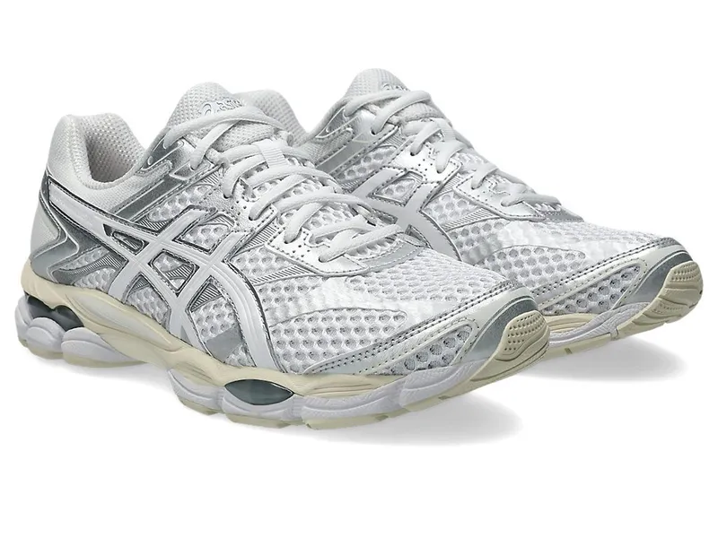 ASICS GEL-CUMULUS 16 “White / White” (1203A733-102)