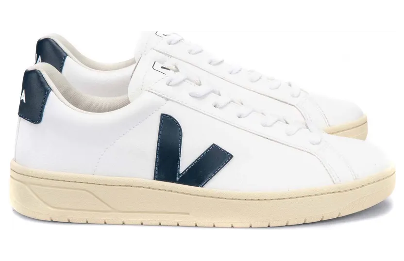 veja-sneaker UC072641