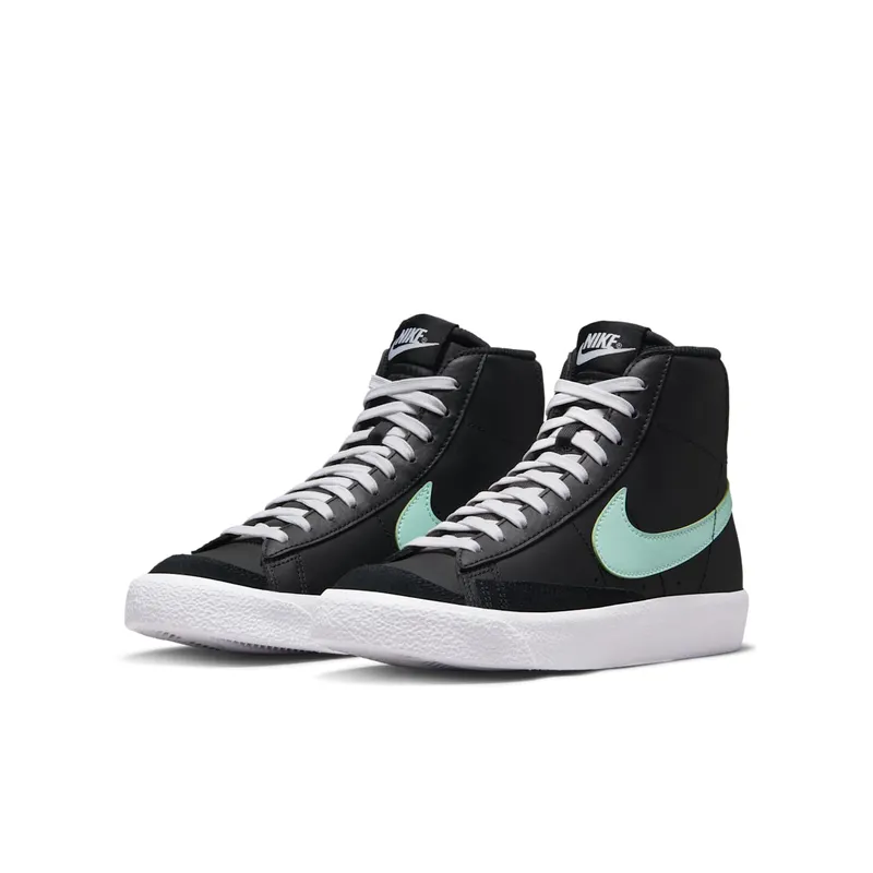 Nike Blazer Mid ’77 Older Kids’ Black (DA4086-008)