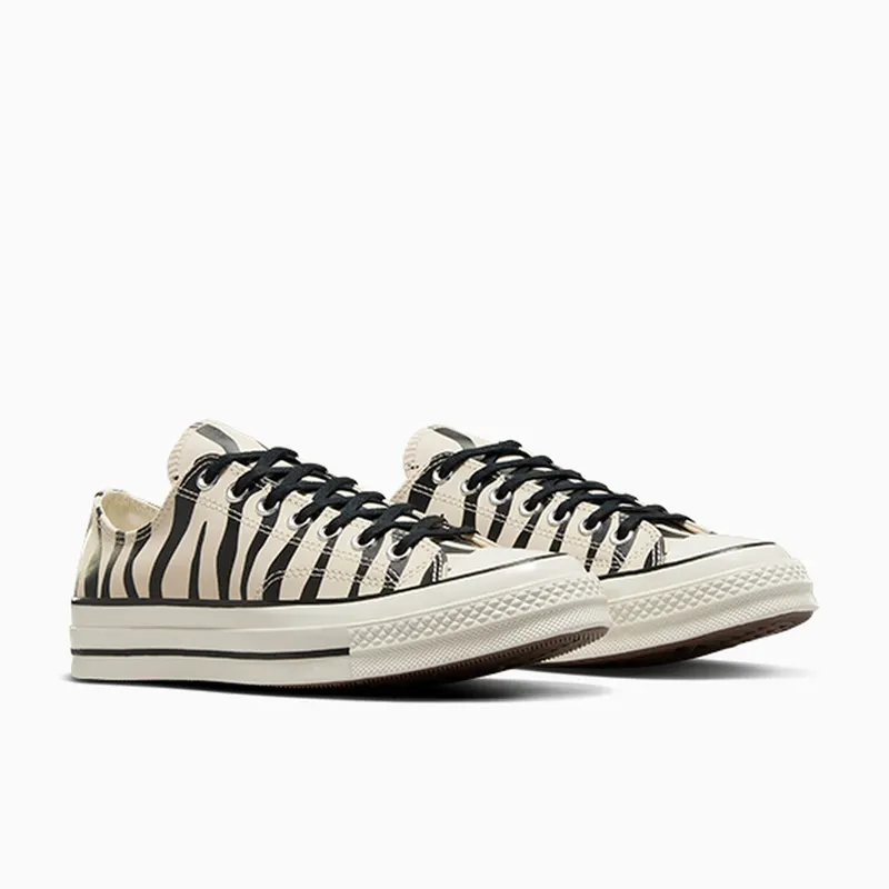 Converse Chuck 70 Glow-In-The-Dark Zebra Print Light Dune/Black/Egret (A13438C)