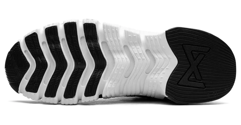 nike-free CT3886-010