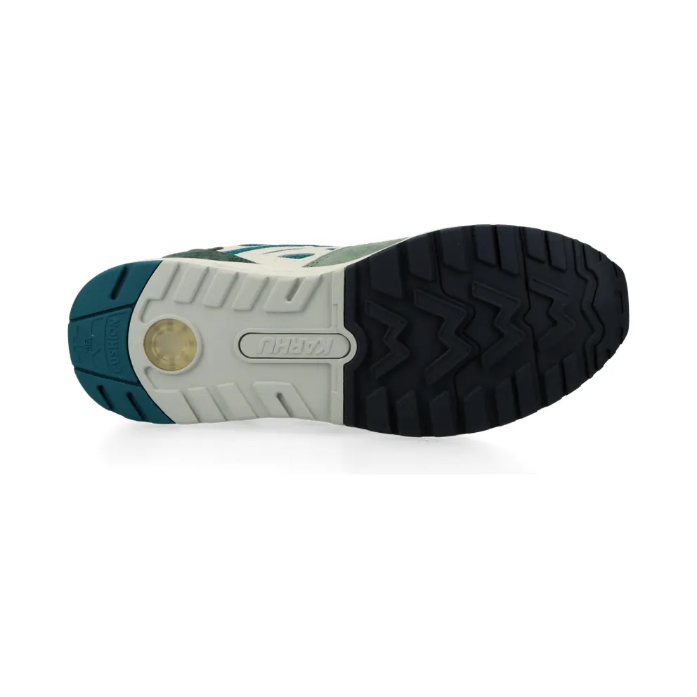 Karhu Legacy 96 (Iceberg Green / Lily White) – F806053