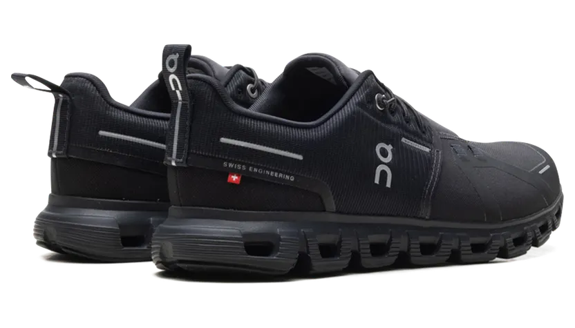 On Cloud 6 WP “Black Black”: ehrliches Schwarz, Premium-Rechnung (2)