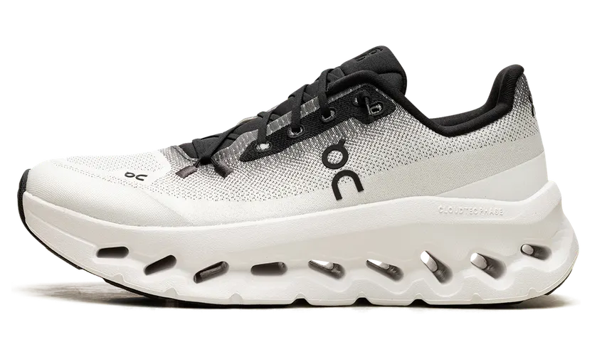 On Running Cloudtilt “Black/Ivory” (3WE10051430)
