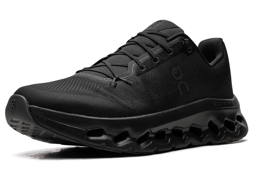 On Cloudtilt “Eclipse Black”: All-Black-Komfort für jeden Tag (3)