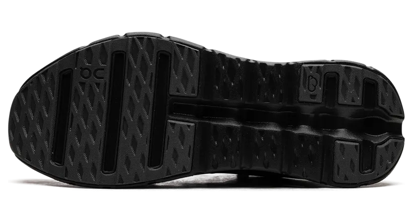 On Cloudtilt “Eclipse Black”: All-Black-Komfort für jeden Tag (4)