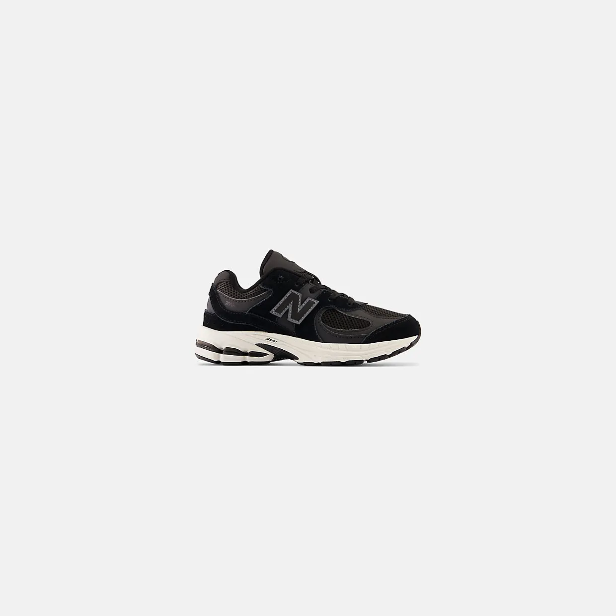 new-balance-2002 PC2002BK