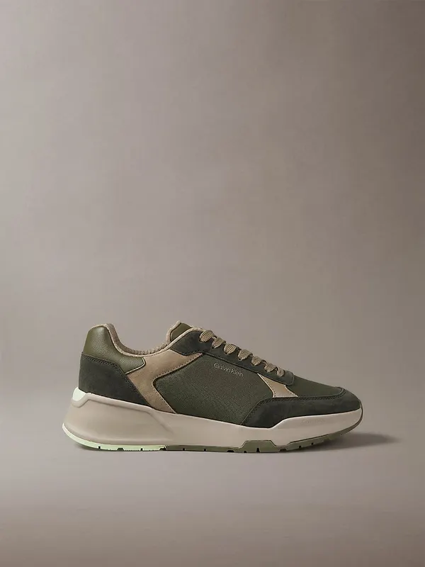 Calvin Klein Suède Chunky Dadsneakers “OLIVE NIGHT/DESERT TAUPE/BELUGA” (HM0HM023080IF)