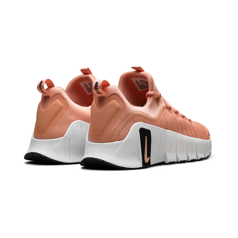 Nike Free Metcon 6 “Apricot Agate White Black” (FJ7127-800)