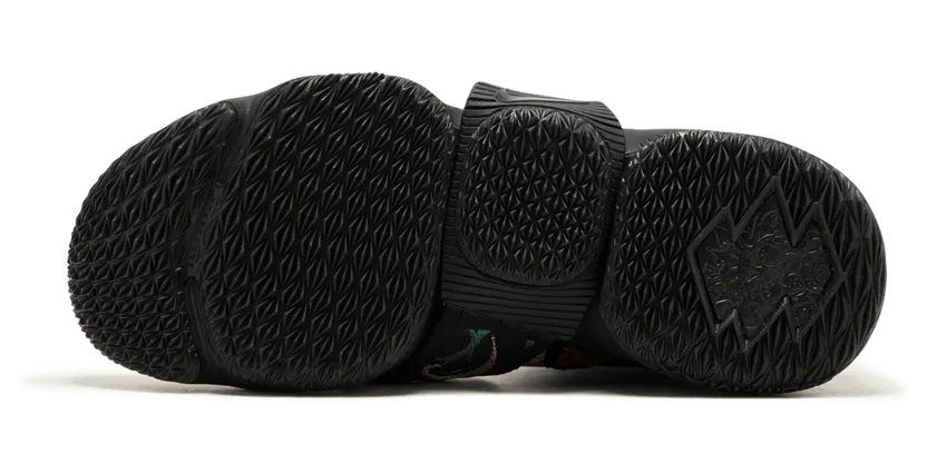 nike-lebron-15 AO1068-001