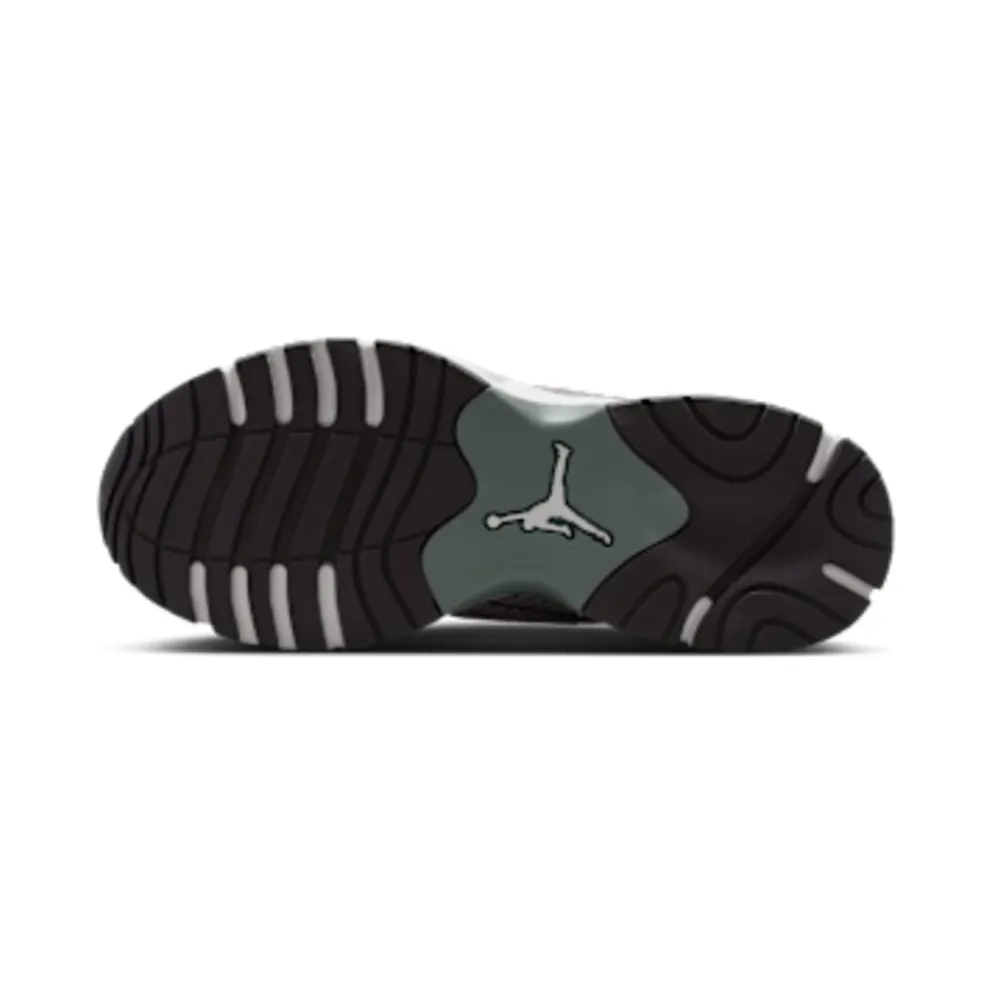 Nike Jordan Trunner Flow “Smoke Grey / Dark Smoke Grey / Iron Grey / Photon Dust” (IQ7693-001)
