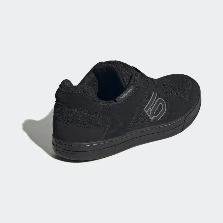adidas-five-ten HP9939