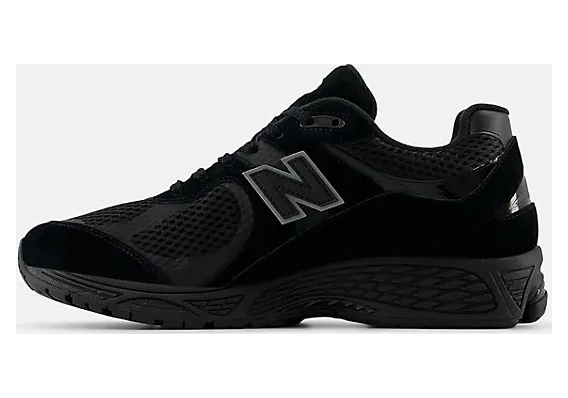 new-balance-2002r M2002WB
