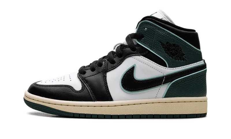 Jordan 1 Mid SE “Oxidized Green” (FQ7818-100)