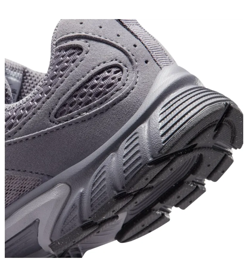 nike-v5-rnr IO1646-001