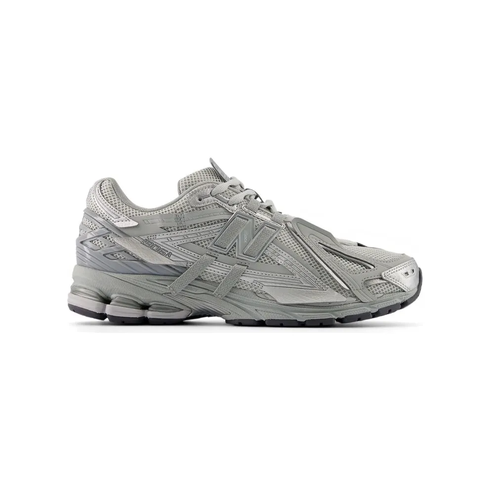 New Balance 1906A “Concrete Silver Metallic” (M1906AG)