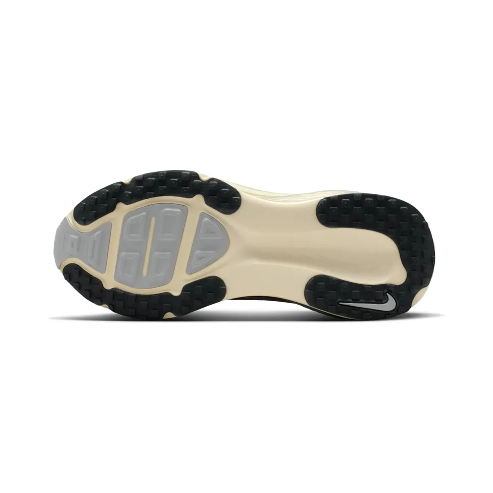 Nike Vomero 18 SE Cream Coconut Milk Metalic Gold Grain (IF4463-200)