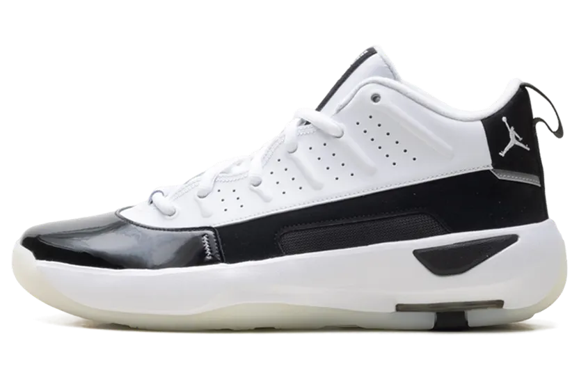 Jordan Max Aura 7 “White Summit White Black” (HQ2091-100)