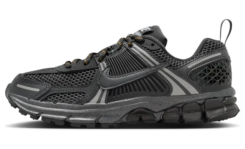 Nike Vomero 5 GS “Dark Smoke Grey Reflective” (IB3812-001)