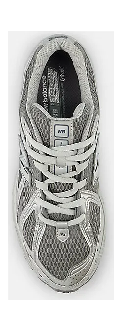 New Balance 1906R “Grey”: zilvergrijze machine uit het archief (3)