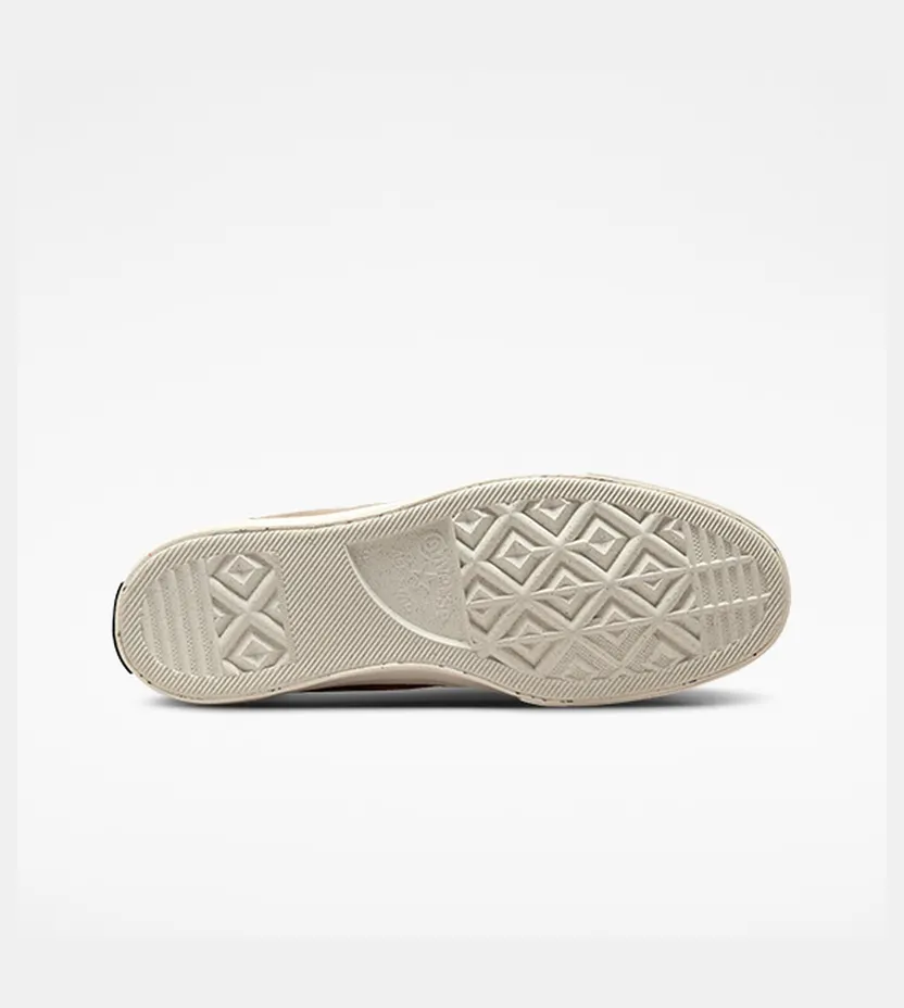 converse-chuck-taylor-all-star A03082C